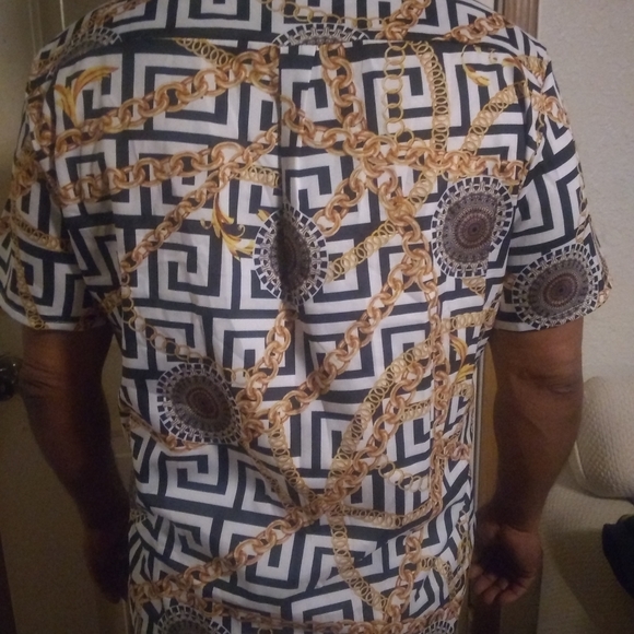 Shirt - Picture 5 of 9